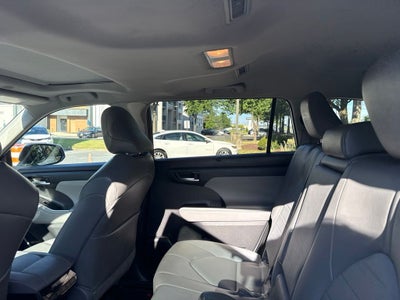 2024 Toyota Highlander XLE