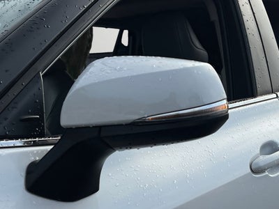 2023 Toyota Highlander XLE Clean SUV!