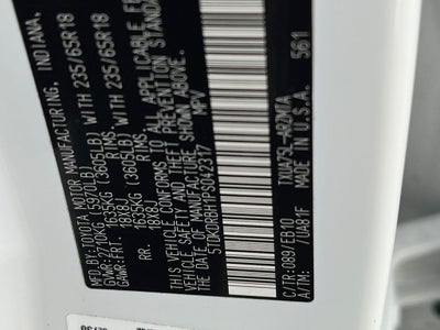 2023 Toyota Highlander XLE Clean SUV!