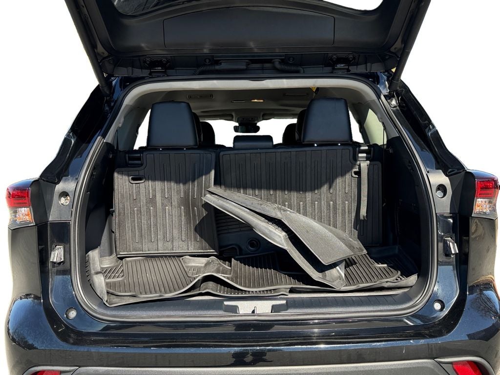 2024 Toyota Highlander XLE AWD!