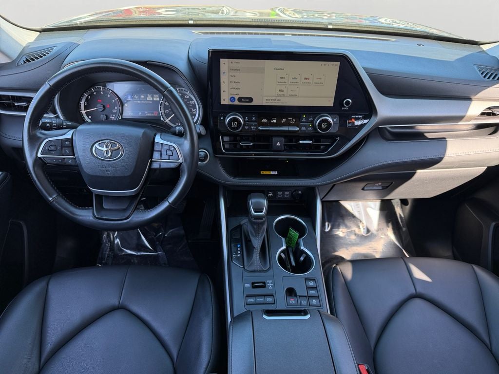 2024 Toyota Highlander XLE AWD!