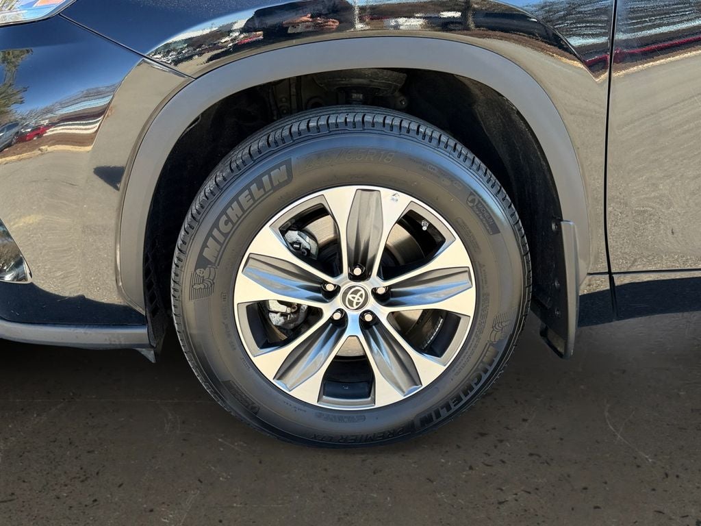 2024 Toyota Highlander XLE AWD!