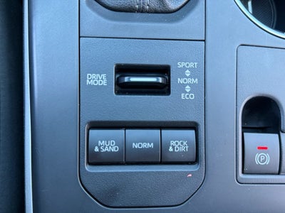 2024 Toyota Highlander XLE AWD!