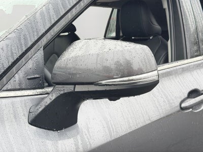 2025 Toyota Highlander Limited Low Miles!