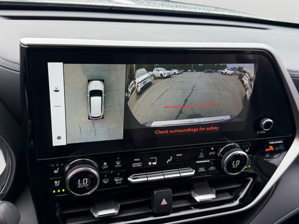 2024 Toyota Highlander Platinum