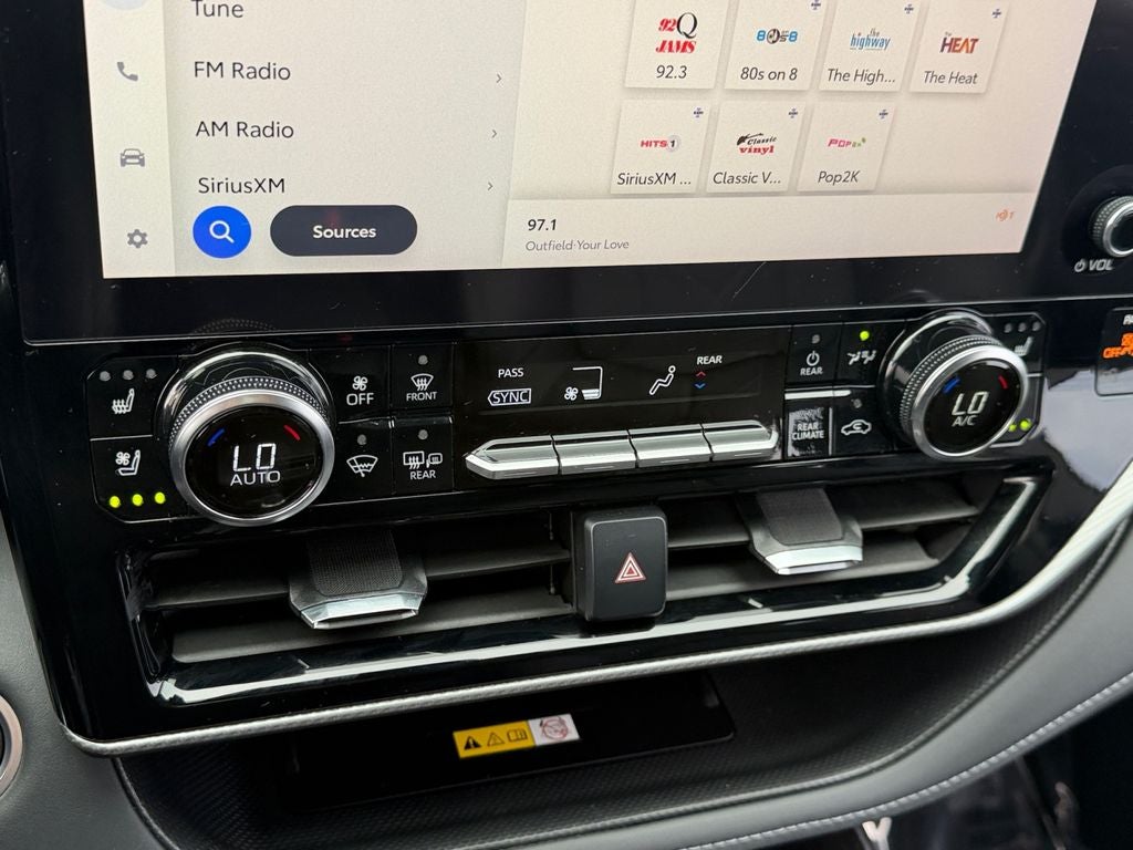 2024 Toyota Highlander Platinum
