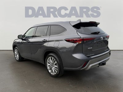 2024 Toyota Highlander Platinum