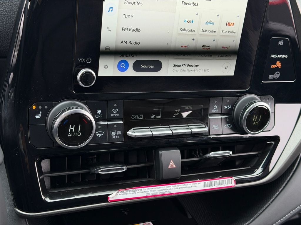 2024 Toyota Highlander XLE Super Low Miles!