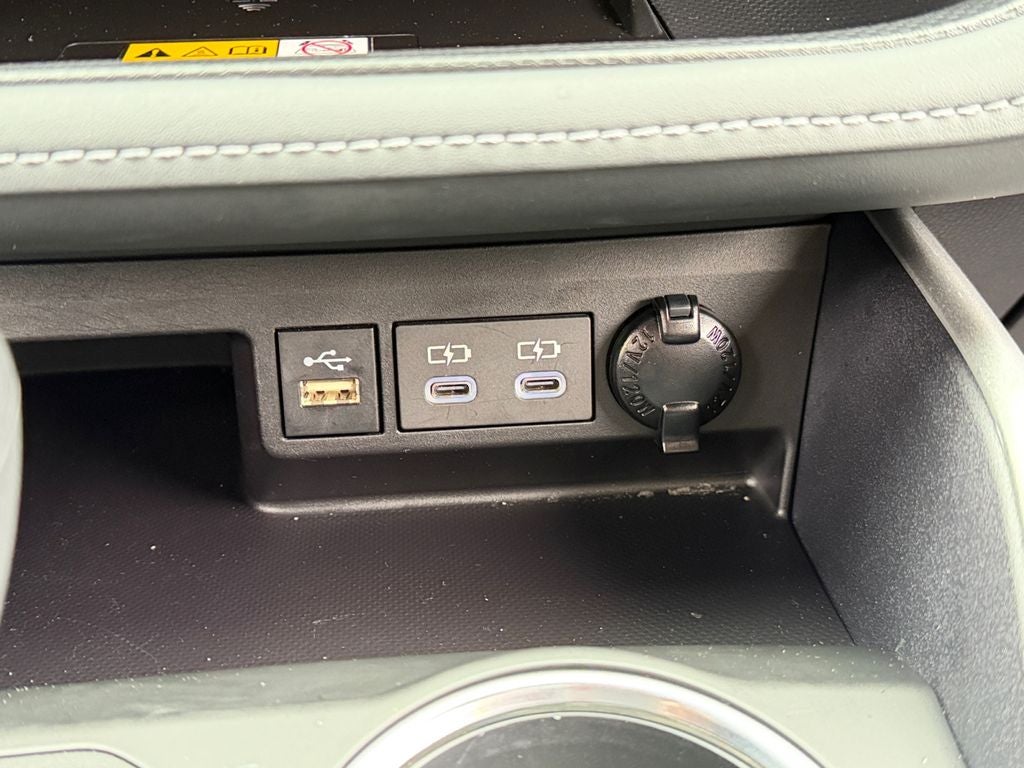 2024 Toyota Highlander XLE Super Low Miles!