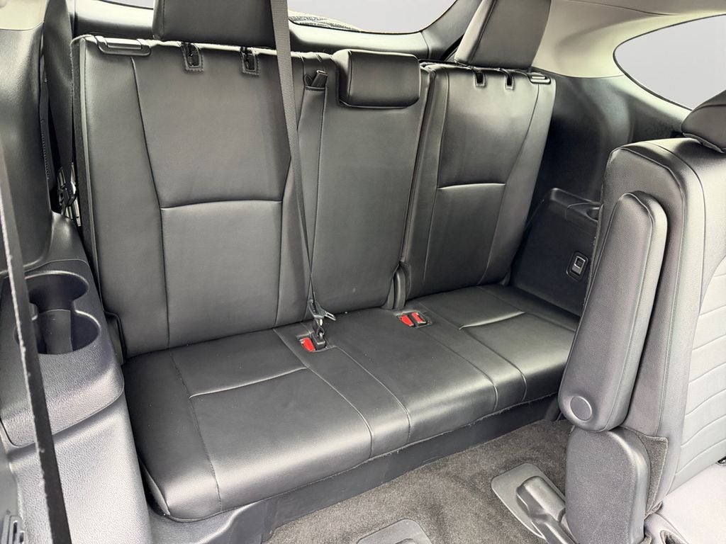 2024 Toyota Highlander XLE Super Low Miles!