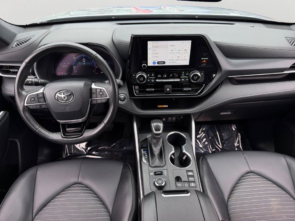 2025 Toyota Highlander XSE