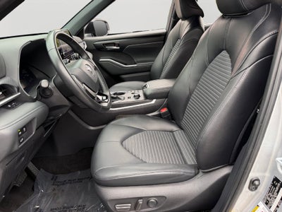 2025 Toyota Highlander XSE