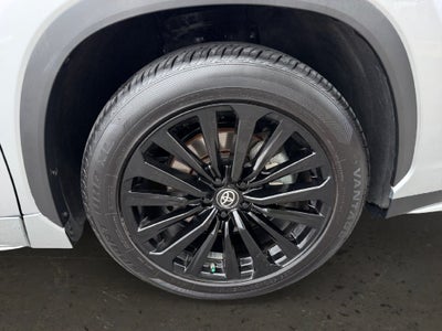 2025 Toyota Highlander XSE