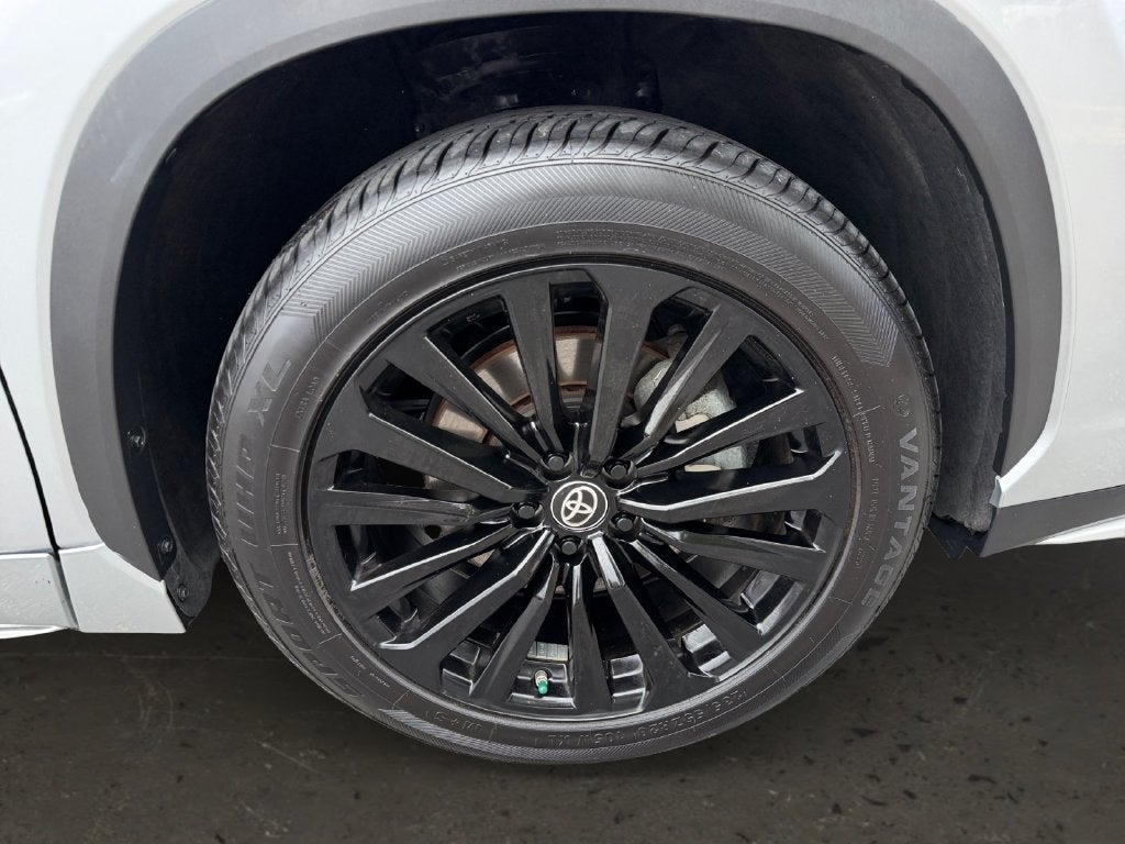 2025 Toyota Highlander XSE