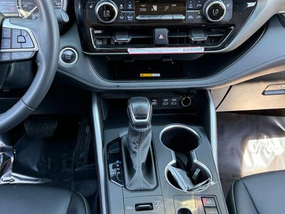2024 Toyota Highlander XLE