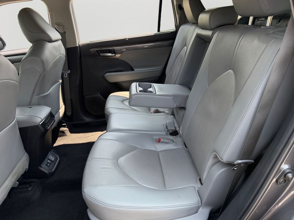 2025 Toyota Highlander Limited