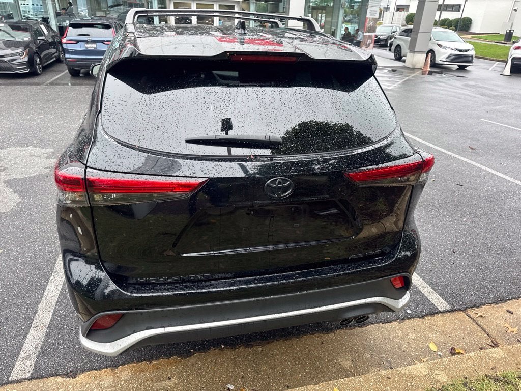 2022 Toyota Highlander XSE