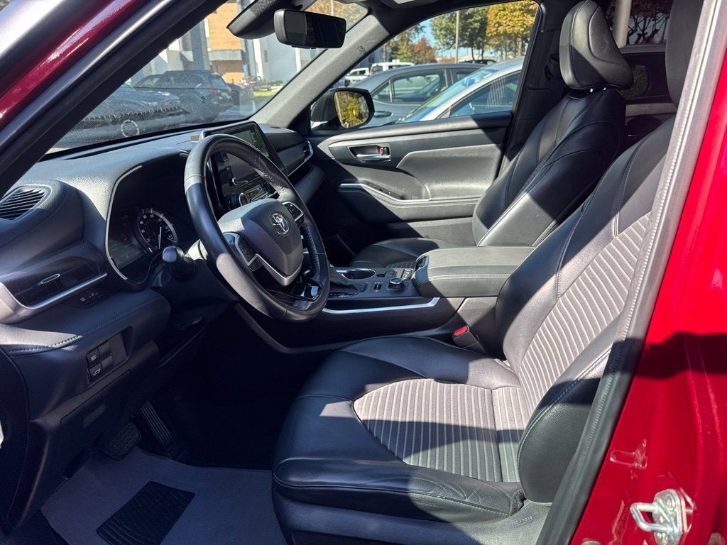 2022 Toyota Highlander XSE