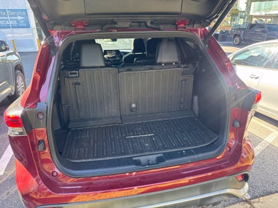 2022 Toyota Highlander XSE