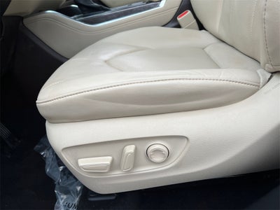 2021 Toyota Highlander Hybrid Limited Low Miles