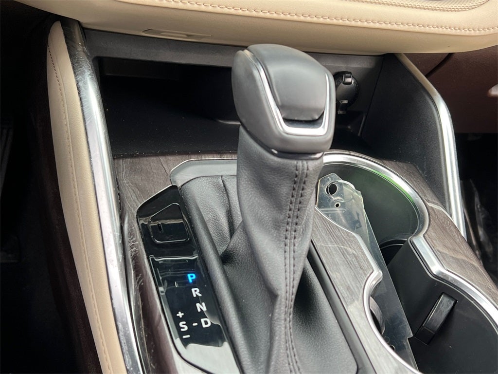 2021 Toyota Highlander Hybrid Limited Low Miles