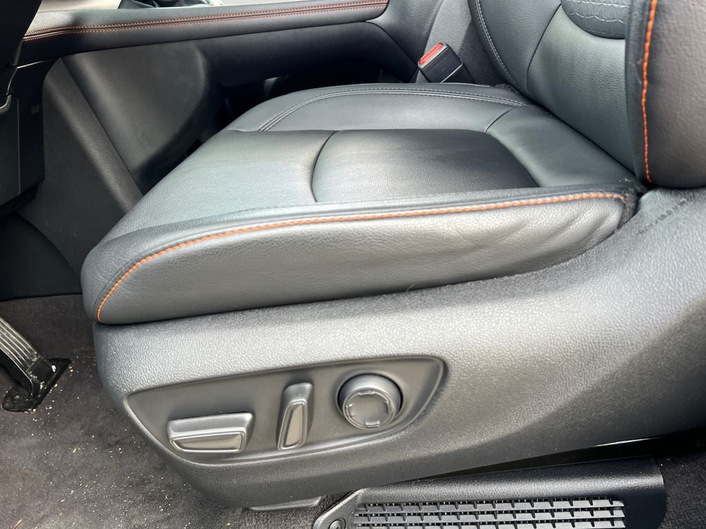 2022 Toyota Sienna XSE 7 Passenger