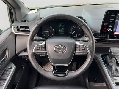 2022 Toyota Sienna XSE 7 Passenger