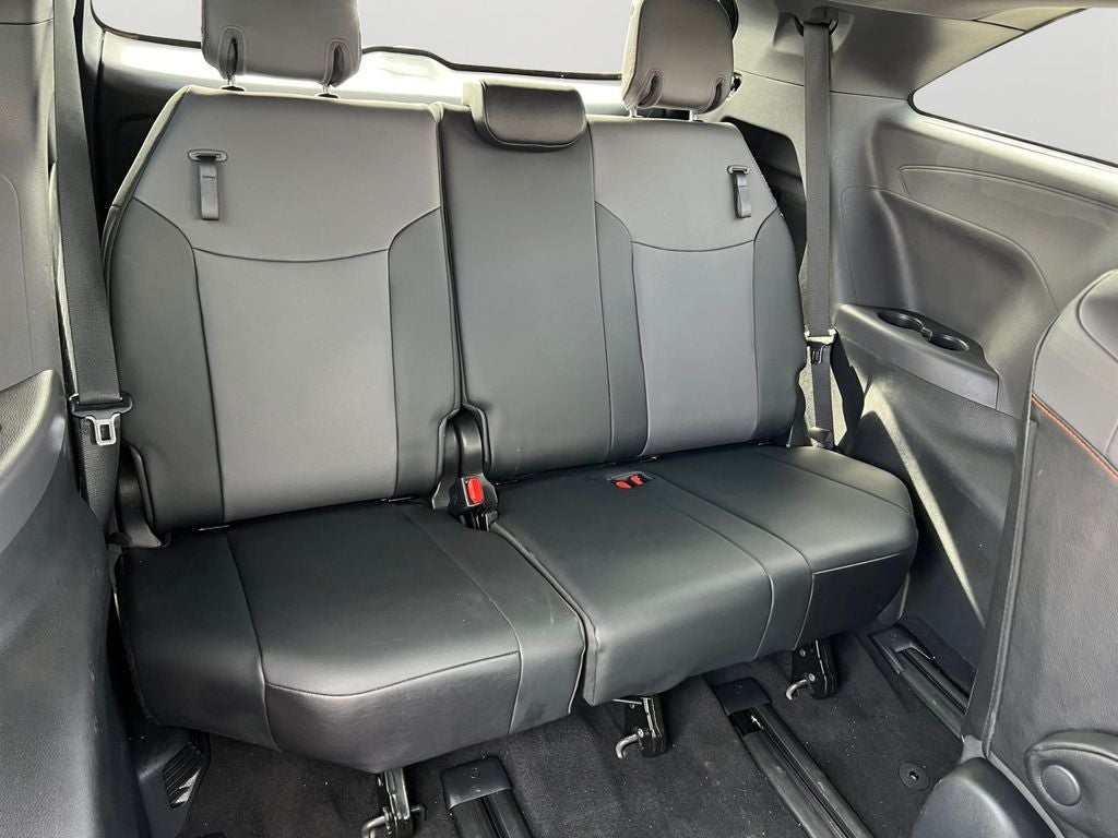 2022 Toyota Sienna XSE 7 Passenger