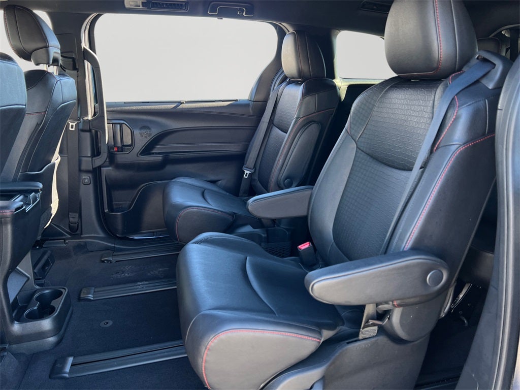 2025 Toyota Sienna XSE 7 Passenger