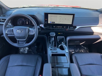 2025 Toyota Sienna XSE 7 Passenger