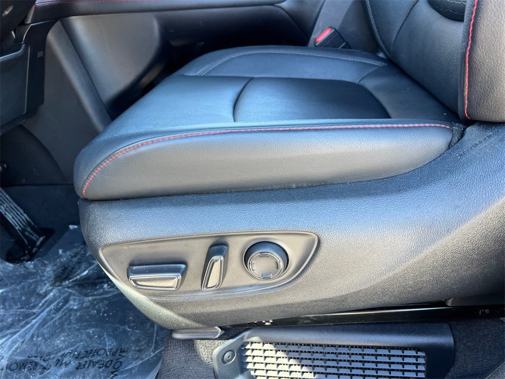 2025 Toyota Sienna XSE 7 Passenger
