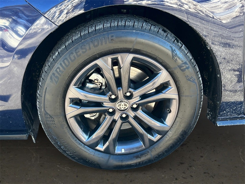 2025 Toyota Sienna XSE 7 Passenger