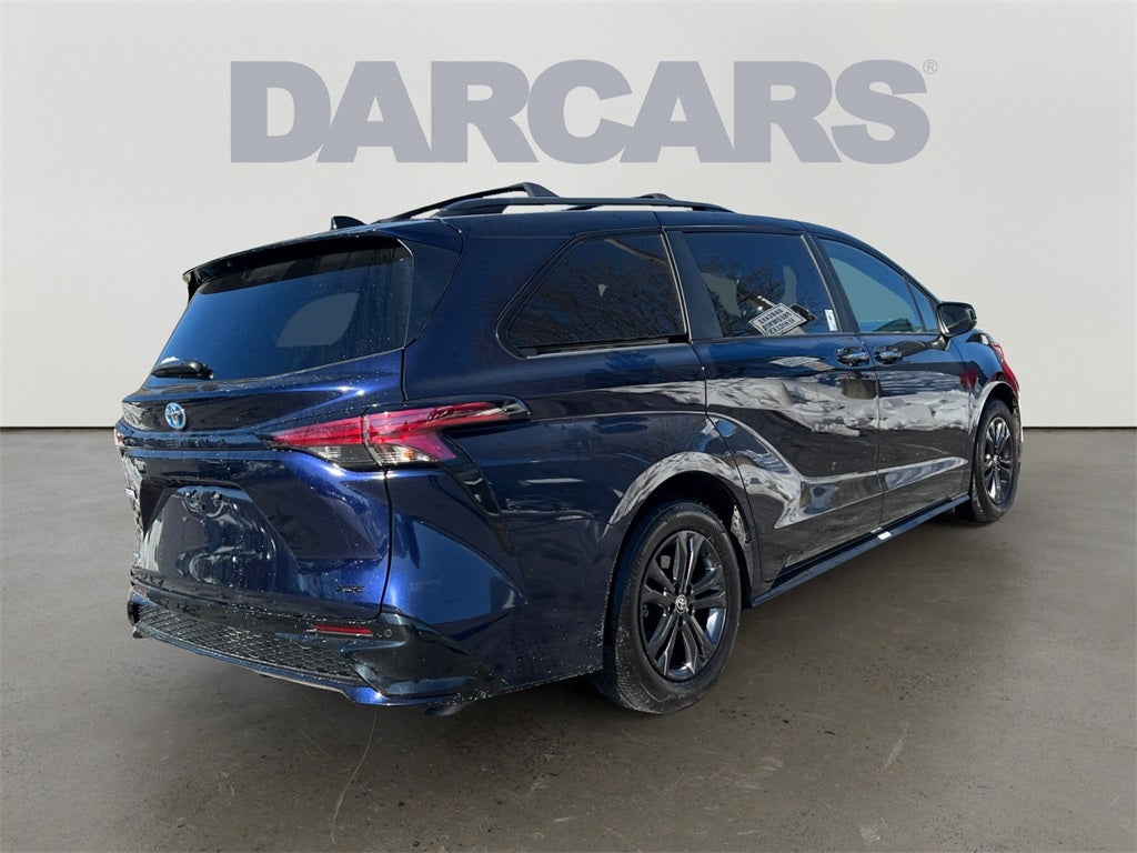 2025 Toyota Sienna XSE 7 Passenger