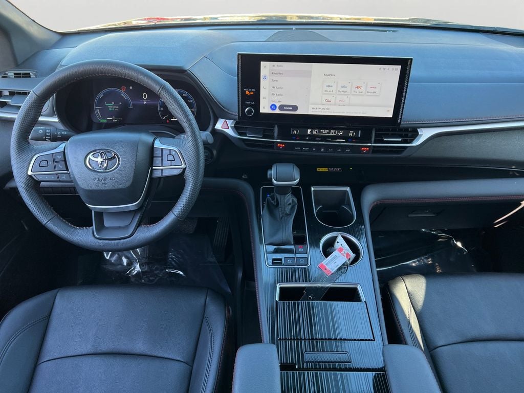 2025 Toyota Sienna XSE 7 Passenger
