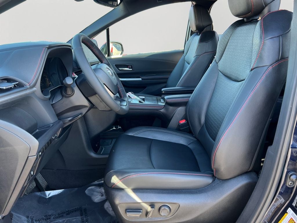 2025 Toyota Sienna XSE 7 Passenger