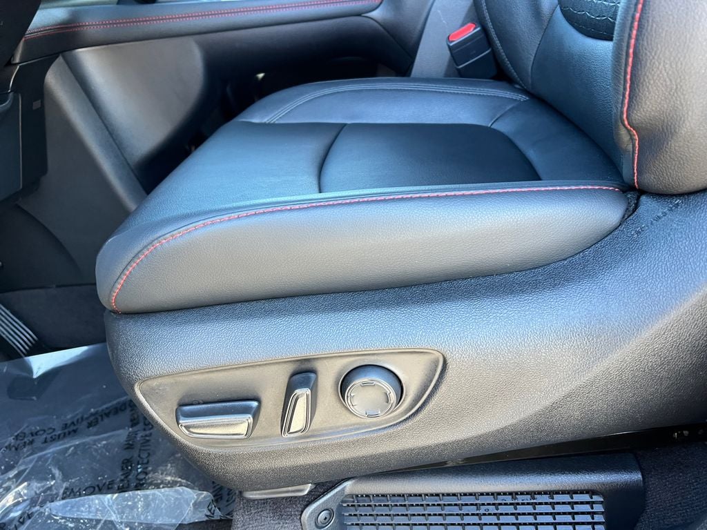 2025 Toyota Sienna XSE 7 Passenger