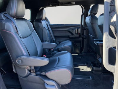 2025 Toyota Sienna XSE 7 Passenger