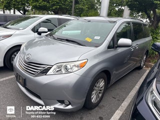 2016 Toyota Sienna XLE 8 Passenger