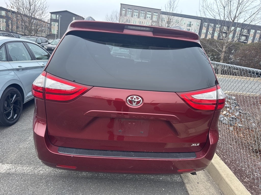 2015 Toyota Sienna XLE Premium 8 Passenger