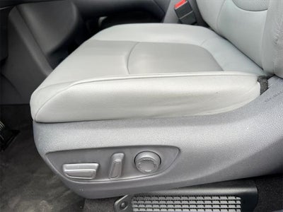 2021 Toyota Sienna XLE 8 Passenger