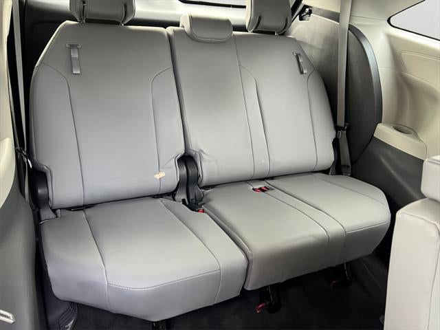 2021 Toyota Sienna XLE 8 Passenger