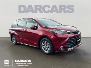 2021 Toyota Sienna XLE 8 Passenger