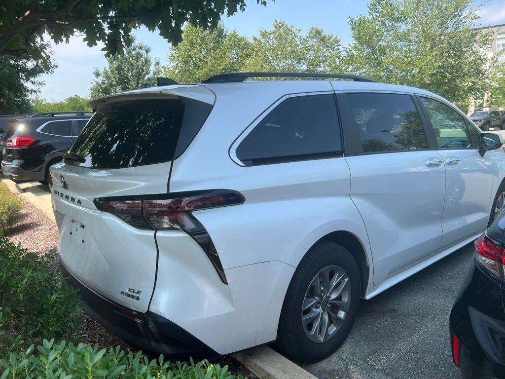 2023 Toyota Sienna XLE 8 Passenger
