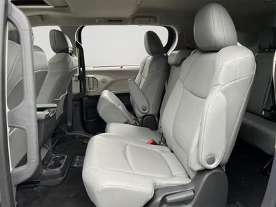 2022 Toyota Sienna XLE