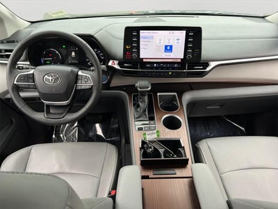 2022 Toyota Sienna XLE
