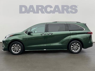 2022 Toyota Sienna XLE