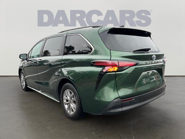 2022 Toyota Sienna XLE