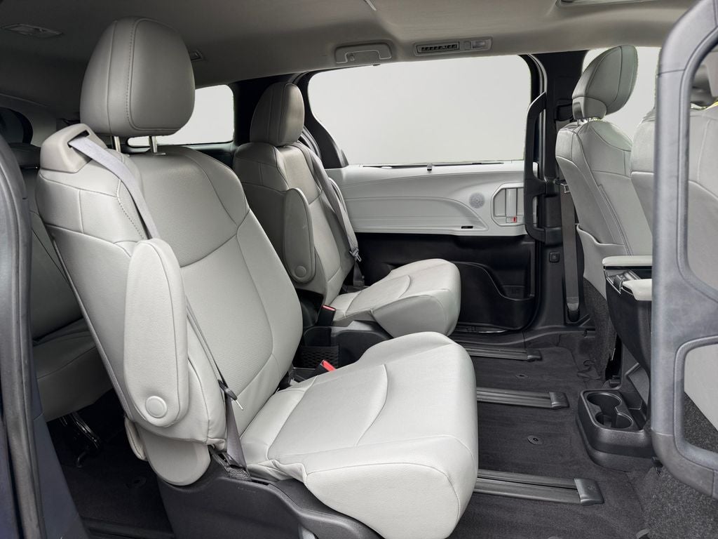 2025 Toyota Sienna XLE 7 Passenger