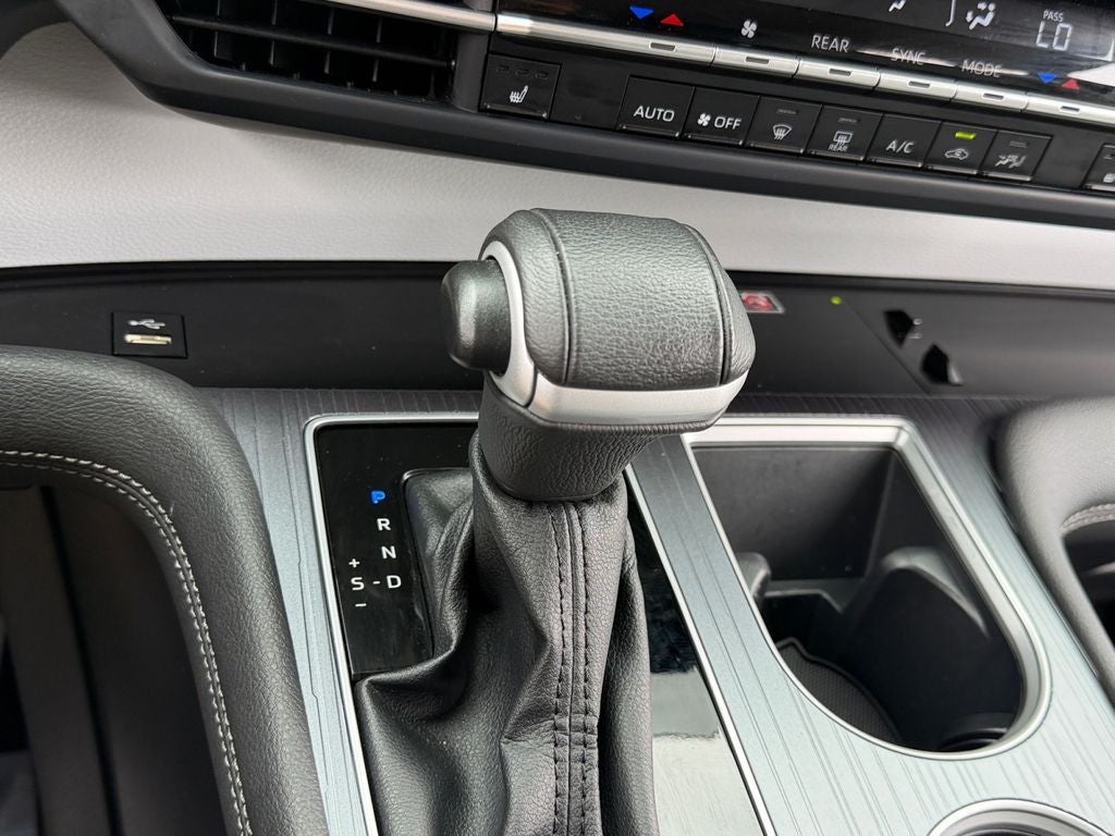 2025 Toyota Sienna XLE 7 Passenger