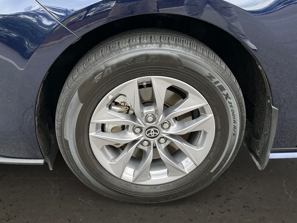 2025 Toyota Sienna XLE 7 Passenger